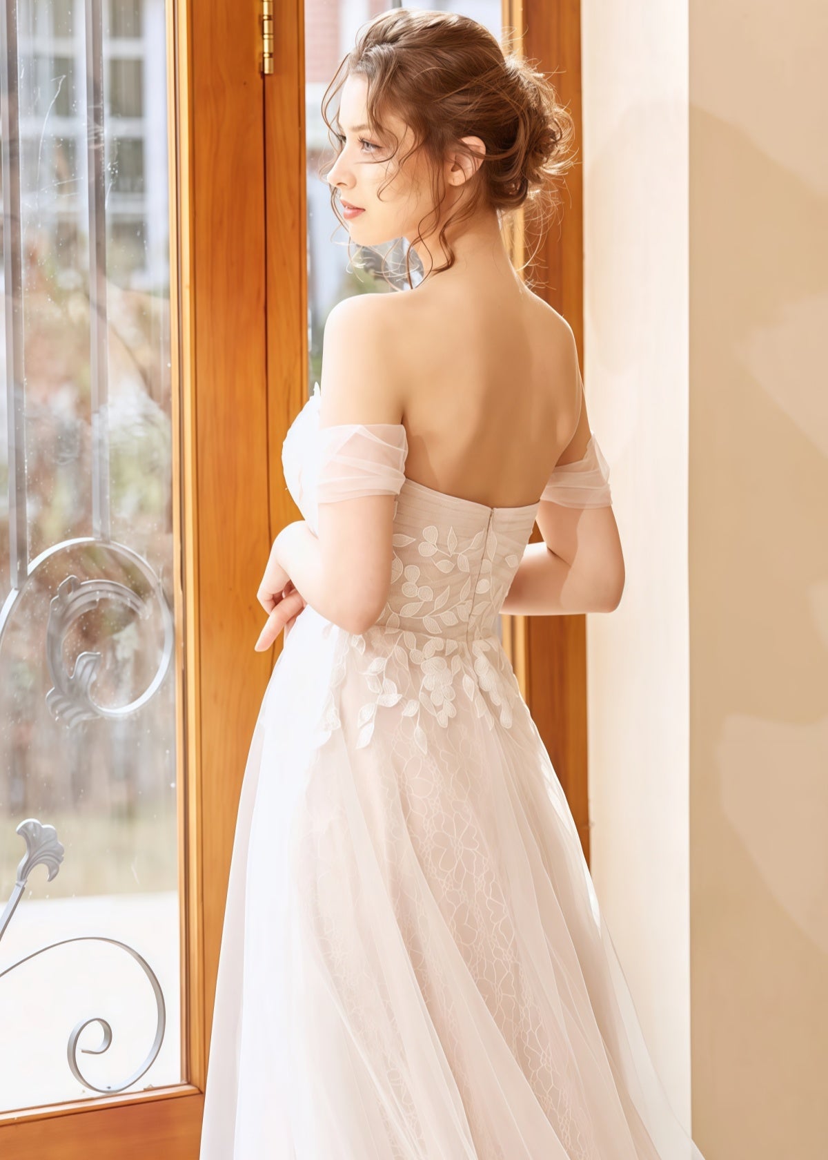 Gwendolyn | A Line Strapless Off the Shoulder White Tulle Wedding Dress with Appliques Lace - White - PROMDRESS Club