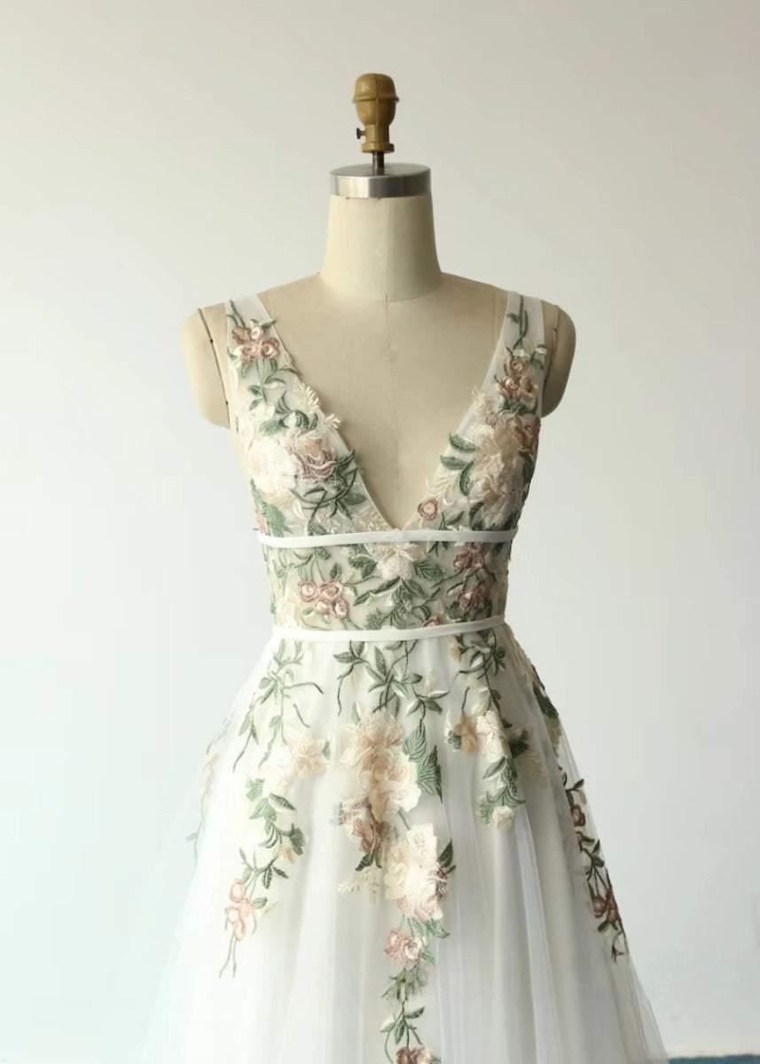 Lily | Discover the Perfect Floral Wedding Dress for Your Dream Big Day - White Floral - PromDressClub