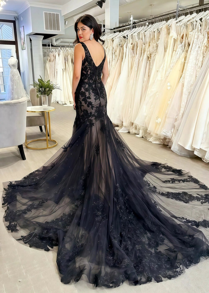 Mandy | Gothic Black Mermaid V Neck Lace Wedding Dress with Long Train - Black - PromDressClub